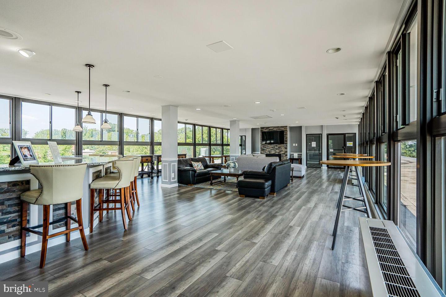 600 ROOSEVELT BLVD #510, FALLS CHURCH, Virginia 22044, 1 Bedroom Bedrooms, ,1 BathroomBathrooms,Residential,For sale,600 ROOSEVELT BLVD #510,VAFA2003072 MLS # VAFA2003072