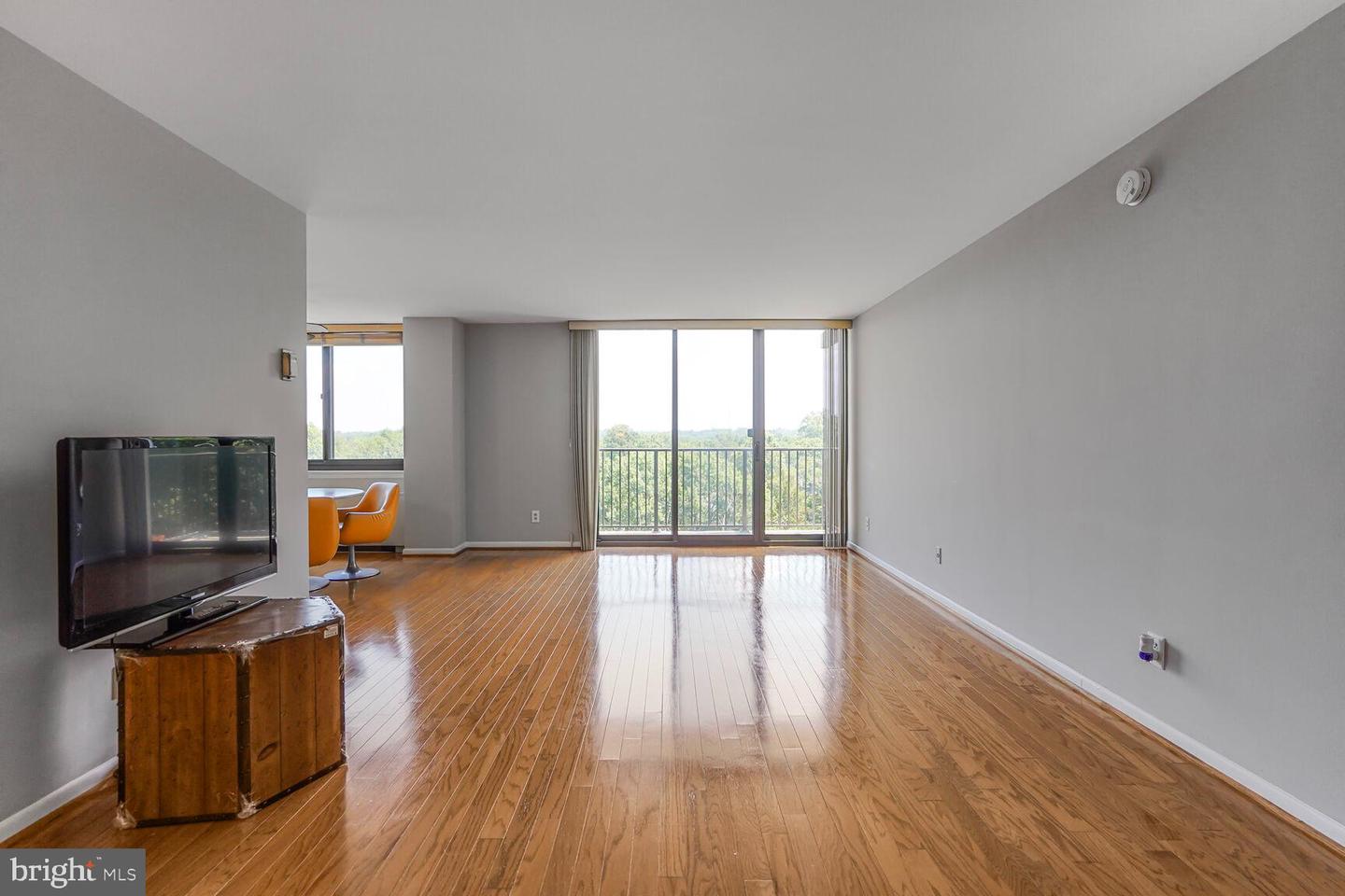 600 ROOSEVELT BLVD #510, FALLS CHURCH, Virginia 22044, 1 Bedroom Bedrooms, ,1 BathroomBathrooms,Residential,For sale,600 ROOSEVELT BLVD #510,VAFA2003072 MLS # VAFA2003072