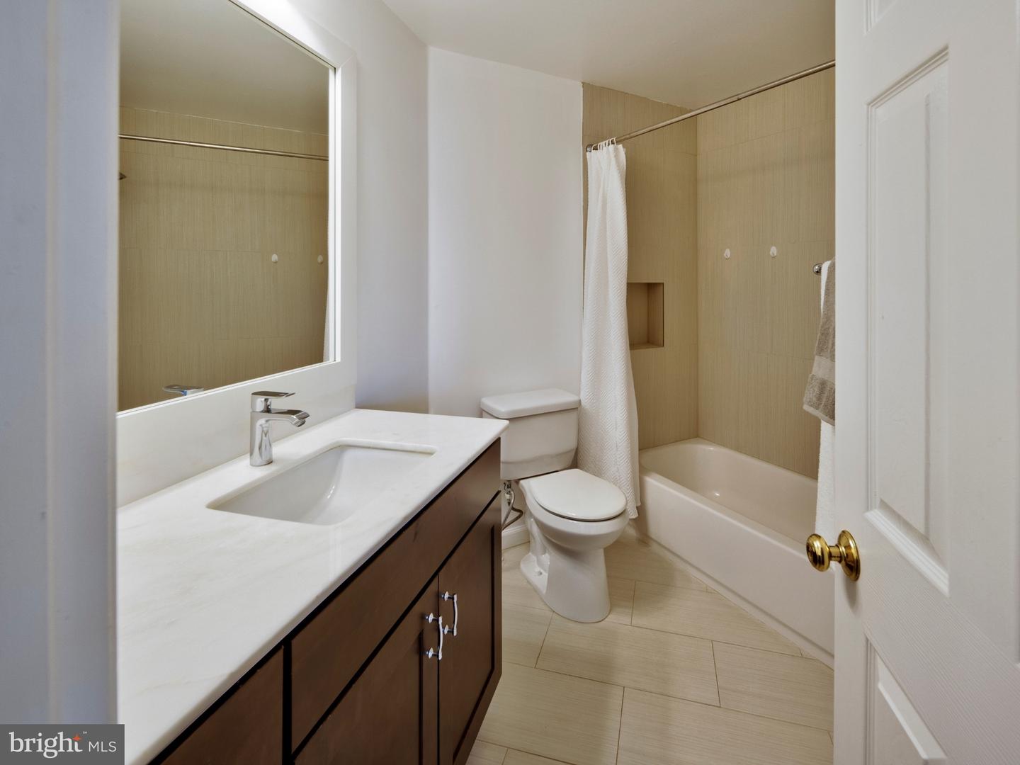 46630 DRYSDALE TER #303, STERLING, Virginia 20165, 2 Bedrooms Bedrooms, ,2 BathroomsBathrooms,Residential,For sale,46630 DRYSDALE TER #303,VALO2098746 MLS # VALO2098746
