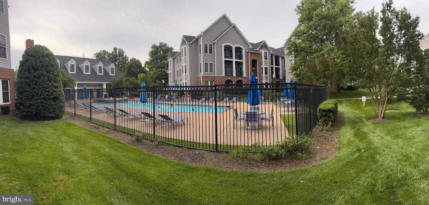 46630 DRYSDALE TER #303, STERLING, Virginia 20165, 2 Bedrooms Bedrooms, ,2 BathroomsBathrooms,Residential,For sale,46630 DRYSDALE TER #303,VALO2098746 MLS # VALO2098746