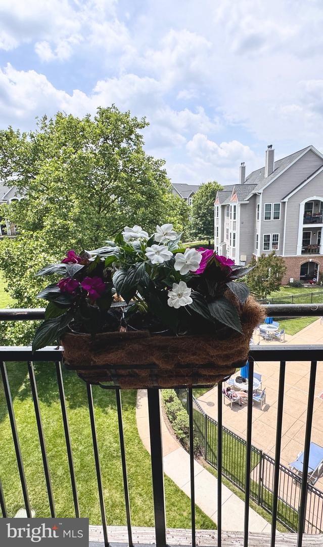 46630 DRYSDALE TER #303, STERLING, Virginia 20165, 2 Bedrooms Bedrooms, ,2 BathroomsBathrooms,Residential,For sale,46630 DRYSDALE TER #303,VALO2098746 MLS # VALO2098746