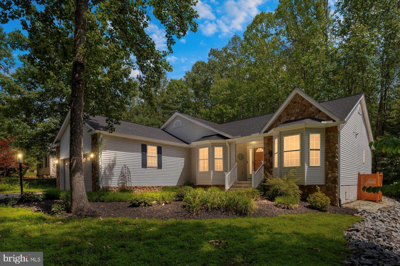 910 CONFEDERATE DR, LOCUST GROVE, Virginia 22508, 3 Bedrooms Bedrooms, ,2 BathroomsBathrooms,Residential,For sale,910 CONFEDERATE DR,VAOR2009866 MLS # VAOR2009866