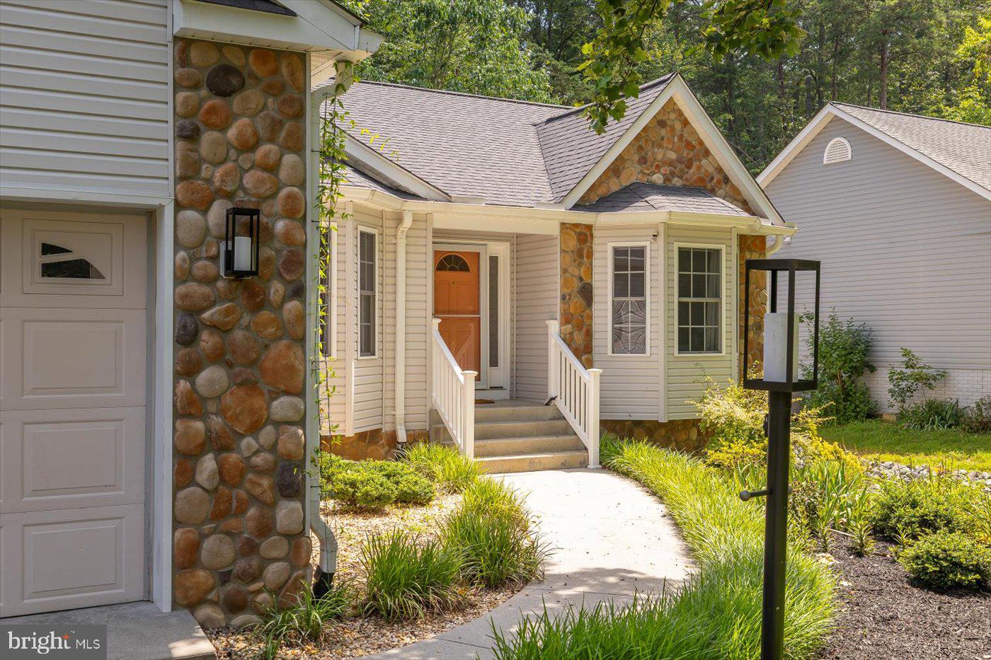 910 CONFEDERATE DR, LOCUST GROVE, Virginia 22508, 3 Bedrooms Bedrooms, ,2 BathroomsBathrooms,Residential,For sale,910 CONFEDERATE DR,VAOR2009866 MLS # VAOR2009866