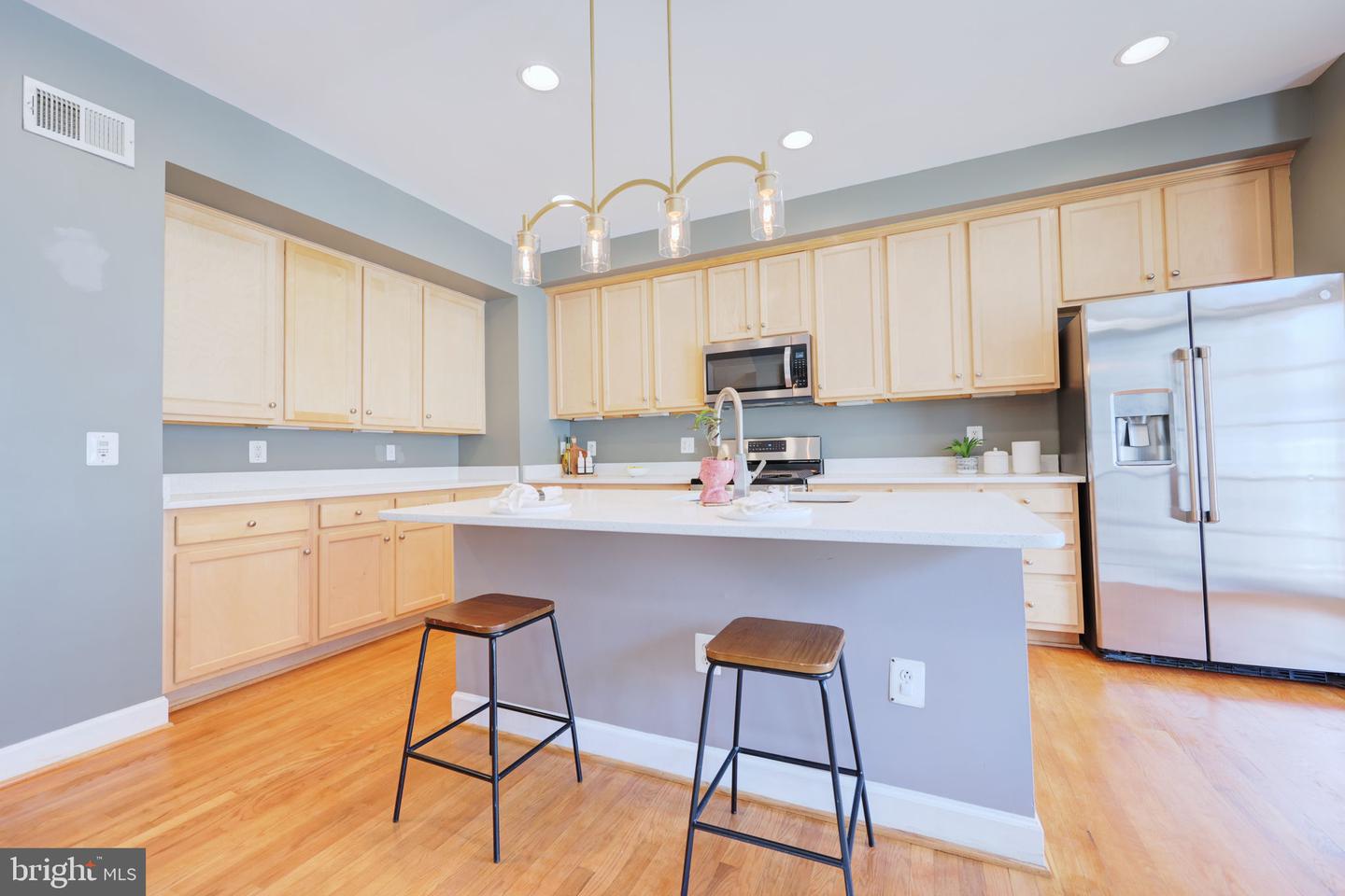 704 VESTAL ST, WOODBRIDGE, Virginia 22191, 3 Bedrooms Bedrooms, ,2 BathroomsBathrooms,Residential,For sale,704 VESTAL ST,VAPW2096494 MLS # VAPW2096494