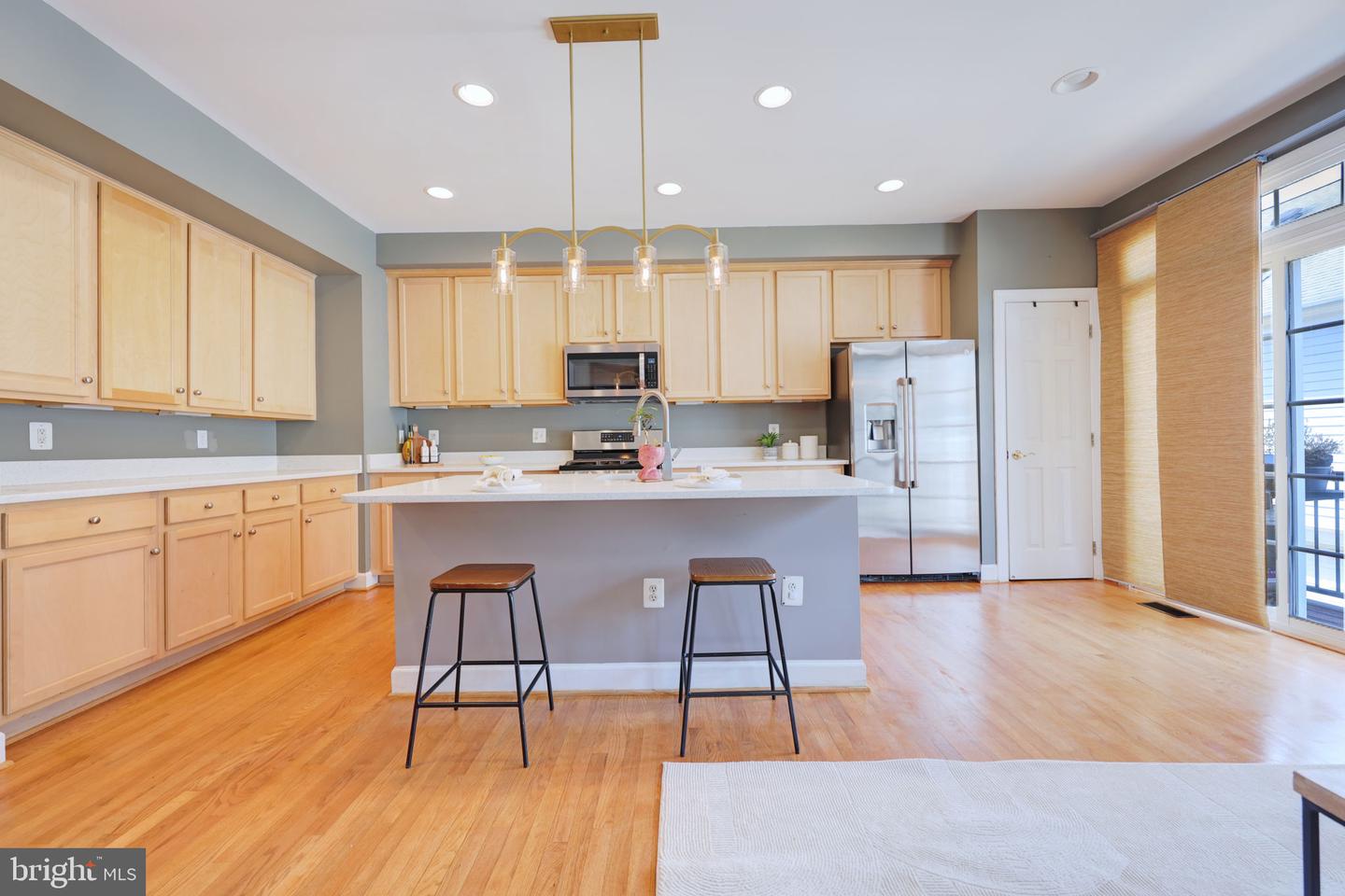704 VESTAL ST, WOODBRIDGE, Virginia 22191, 3 Bedrooms Bedrooms, ,2 BathroomsBathrooms,Residential,For sale,704 VESTAL ST,VAPW2096494 MLS # VAPW2096494