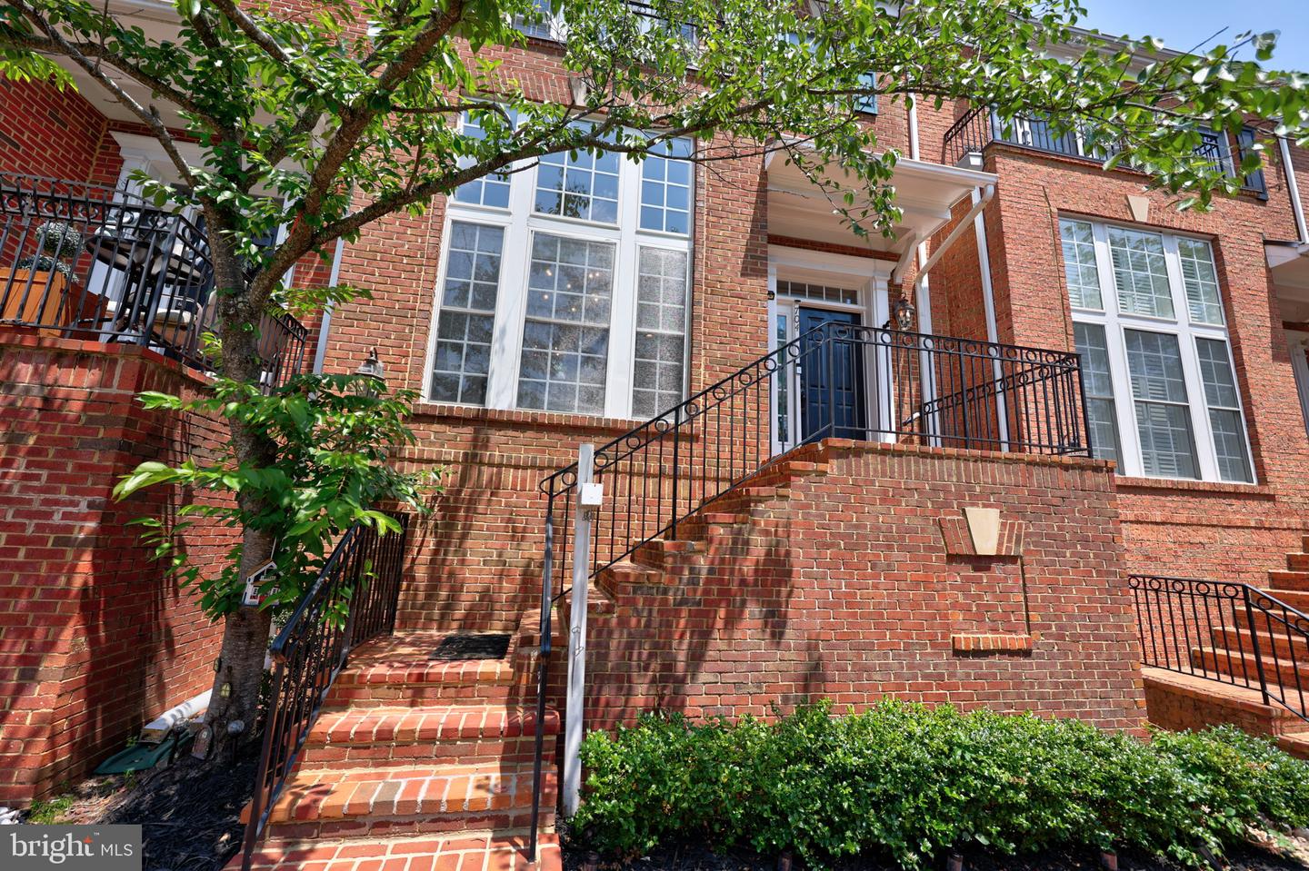 704 VESTAL ST, WOODBRIDGE, Virginia 22191, 3 Bedrooms Bedrooms, ,2 BathroomsBathrooms,Residential,For sale,704 VESTAL ST,VAPW2096494 MLS # VAPW2096494