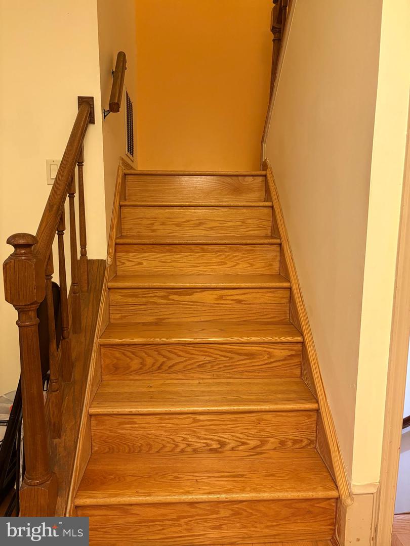 5930 LANGTON DR, FRANCONIA, Virginia 22310, 3 Bedrooms Bedrooms, ,3 BathroomsBathrooms,Residential,For sale,5930 LANGTON DR,VAFX2246138 MLS # VAFX2246138