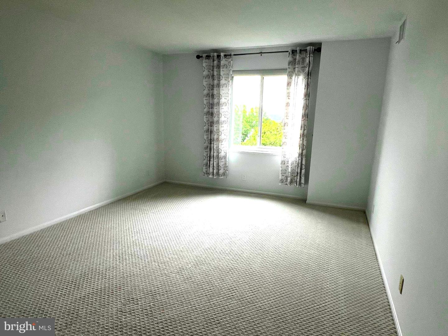 8350 GREENSBORO DR #218, MCLEAN, Virginia 22102, 1 Bedroom Bedrooms, 1 Room Rooms,1 BathroomBathrooms,Residential,For sale,8350 GREENSBORO DR #218,VAFX2246148 MLS # VAFX2246148