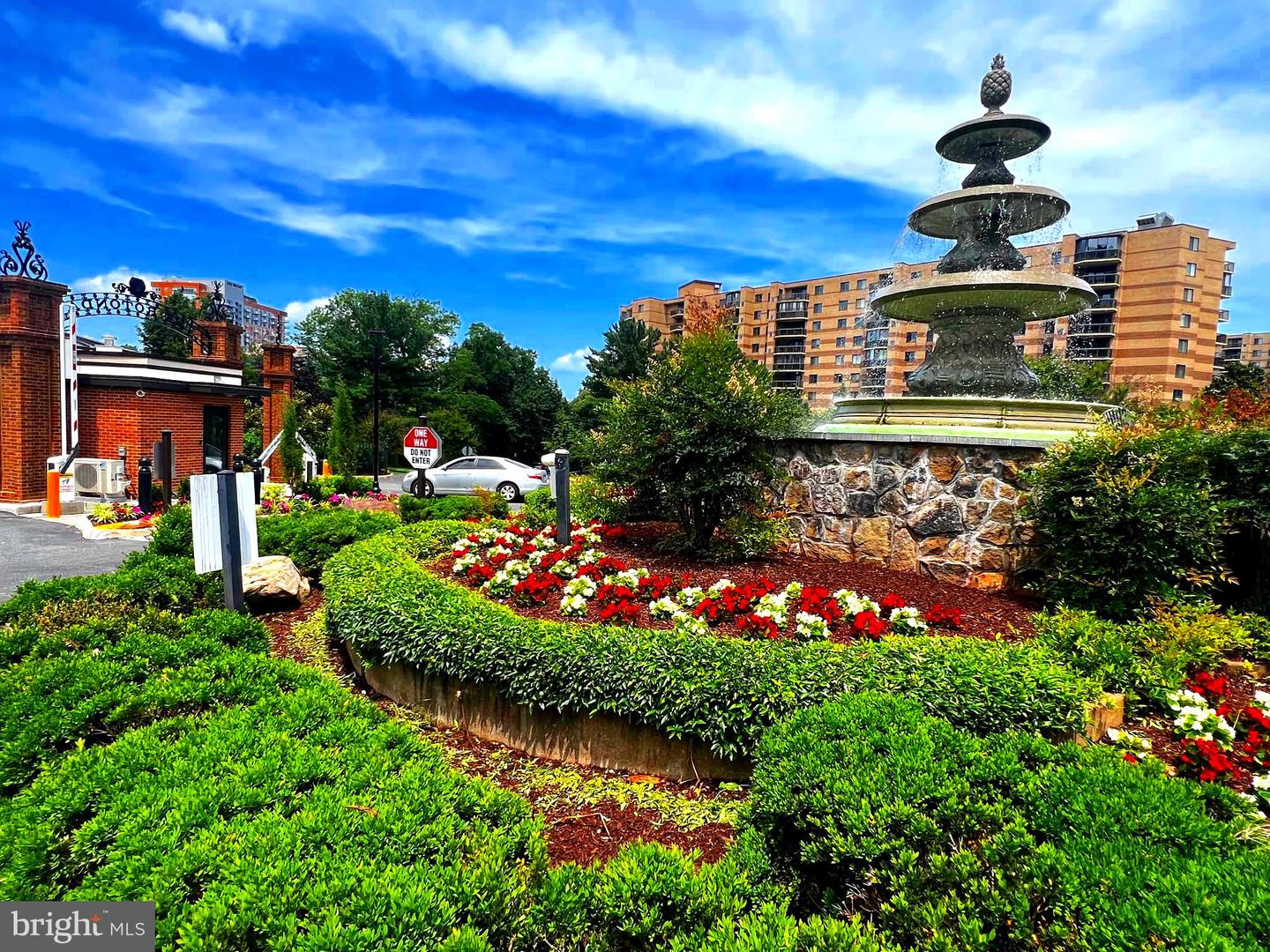 8350 GREENSBORO DR #218, MCLEAN, Virginia 22102, 1 Bedroom Bedrooms, 1 Room Rooms,1 BathroomBathrooms,Residential,For sale,8350 GREENSBORO DR #218,VAFX2246148 MLS # VAFX2246148