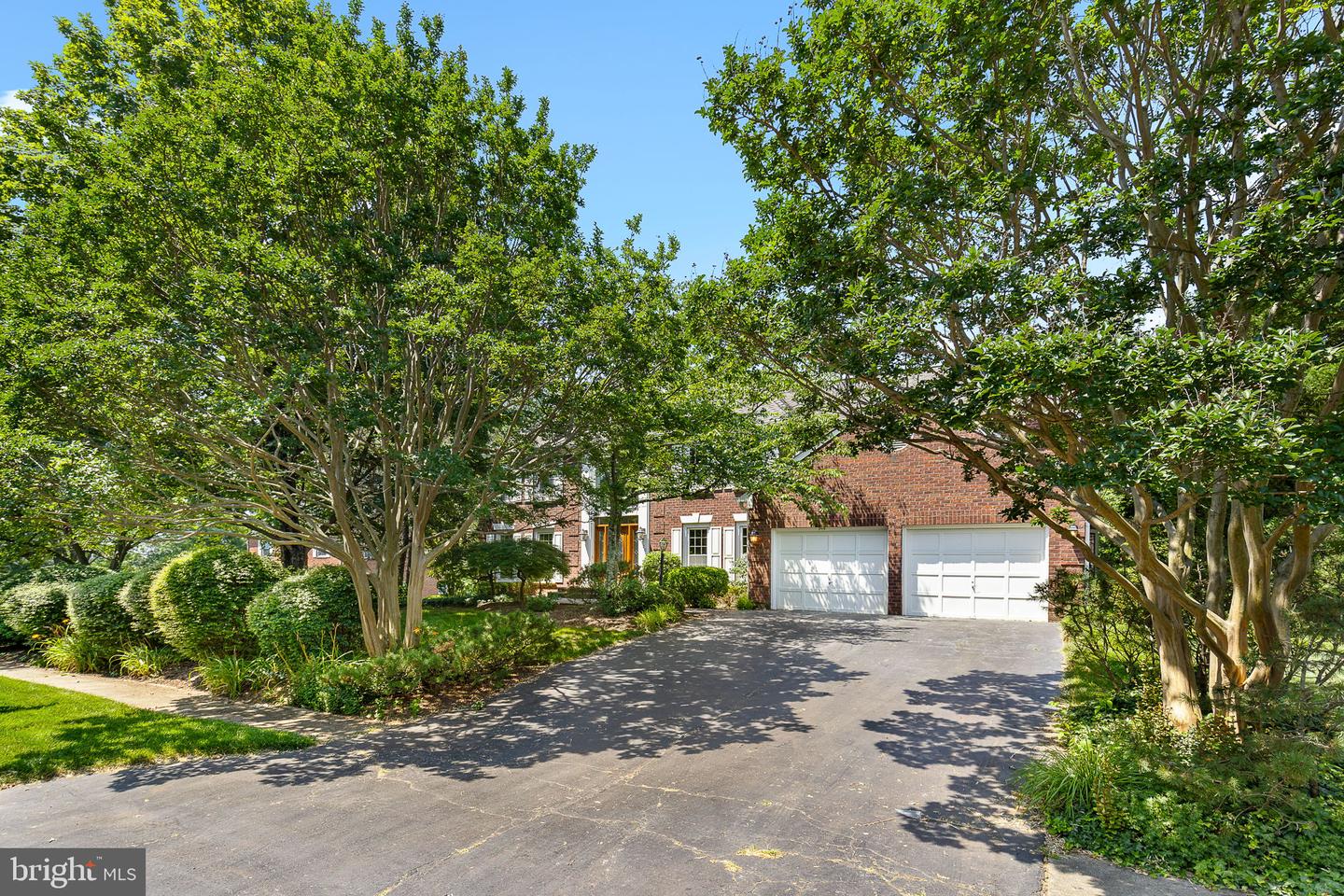 4920 SUNSET LN, ANNANDALE, Virginia 22003, 6 Bedrooms Bedrooms, ,4 BathroomsBathrooms,Residential,For sale,4920 SUNSET LN,VAFX2246212 MLS # VAFX2246212