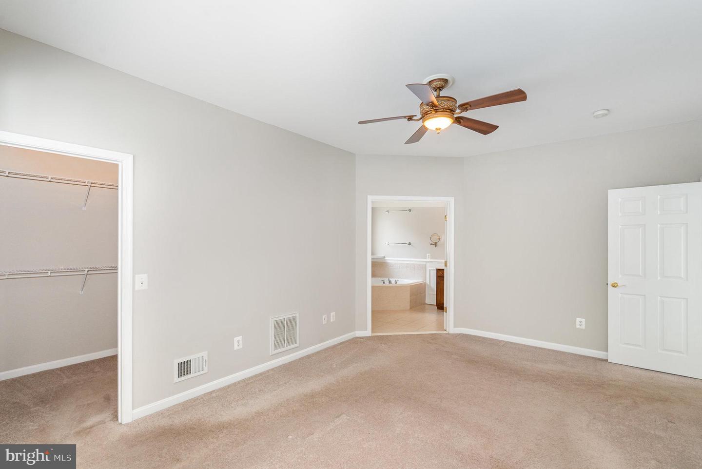 16073 DANCING LEAF PL, DUMFRIES, Virginia 22025, 3 Bedrooms Bedrooms, ,2 BathroomsBathrooms,Residential,For sale,16073 DANCING LEAF PL,VAPW2096632 MLS # VAPW2096632