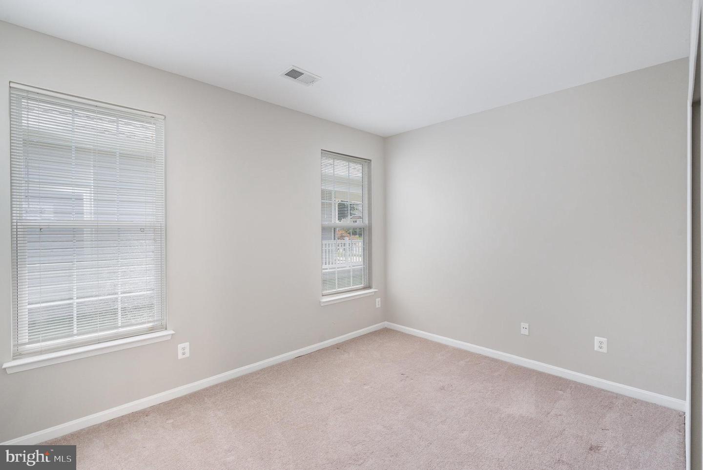 16073 DANCING LEAF PL, DUMFRIES, Virginia 22025, 3 Bedrooms Bedrooms, ,2 BathroomsBathrooms,Residential,For sale,16073 DANCING LEAF PL,VAPW2096632 MLS # VAPW2096632