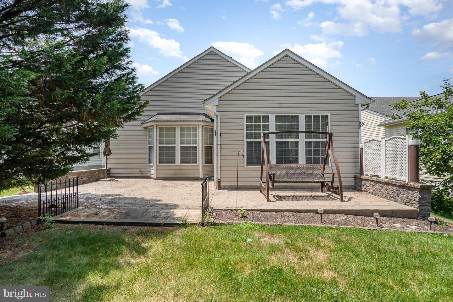 16073 DANCING LEAF PL, DUMFRIES, Virginia 22025, 3 Bedrooms Bedrooms, ,2 BathroomsBathrooms,Residential,For sale,16073 DANCING LEAF PL,VAPW2096632 MLS # VAPW2096632