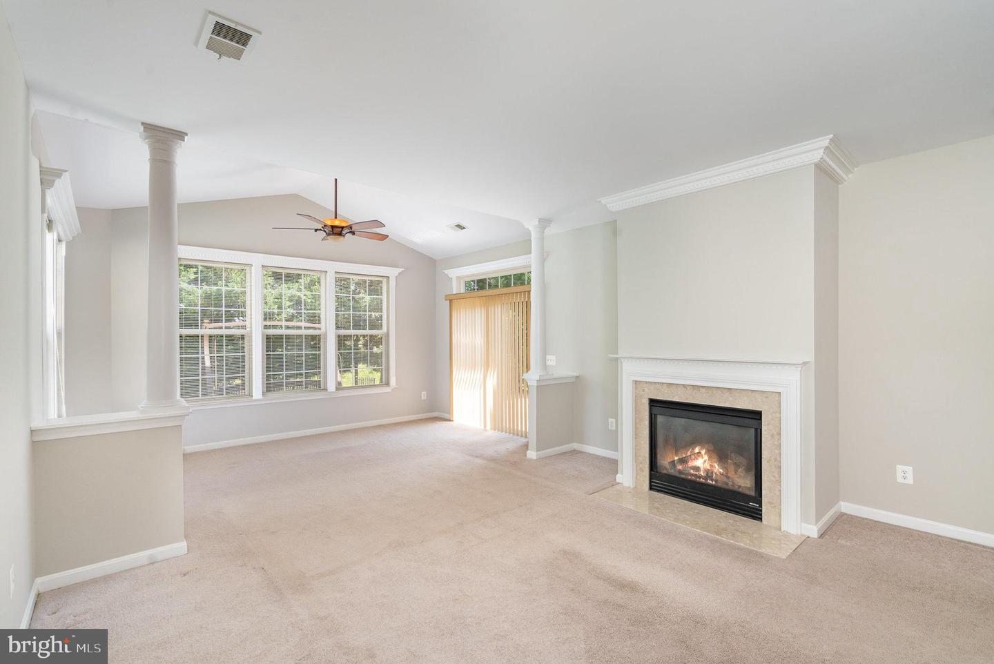 16073 DANCING LEAF PL, DUMFRIES, Virginia 22025, 3 Bedrooms Bedrooms, ,2 BathroomsBathrooms,Residential,For sale,16073 DANCING LEAF PL,VAPW2096632 MLS # VAPW2096632