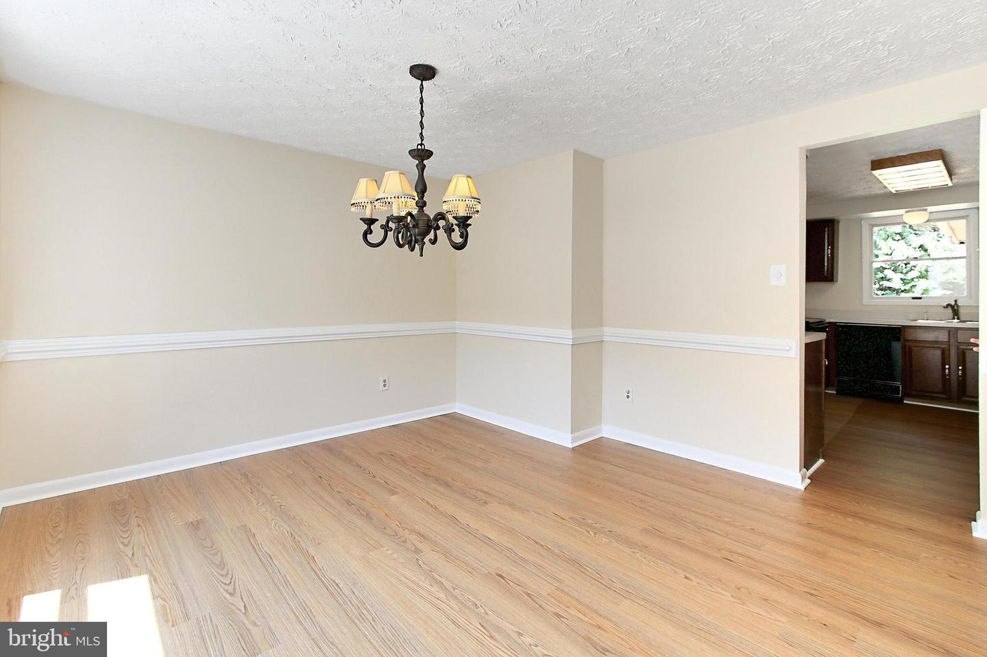 5509 YELLOW RAIL CT, FAIRFAX, Virginia 22032, 5 Bedrooms Bedrooms, ,3 BathroomsBathrooms,Residential,For sale,5509 YELLOW RAIL CT,VAFX2246474 MLS # VAFX2246474