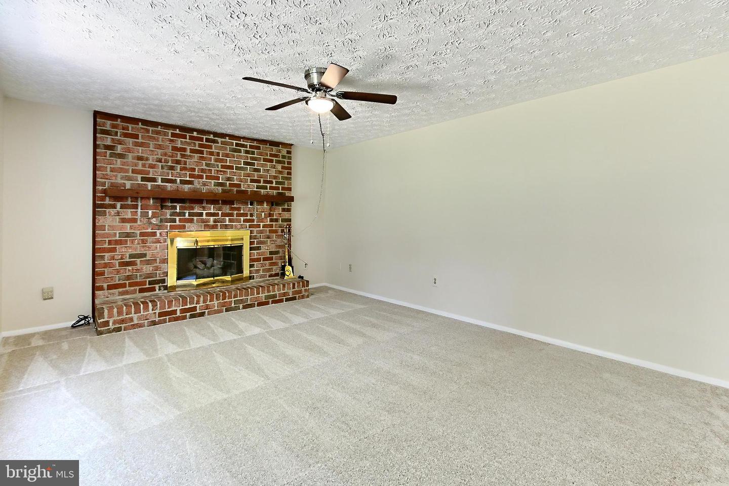 5509 YELLOW RAIL CT, FAIRFAX, Virginia 22032, 5 Bedrooms Bedrooms, ,3 BathroomsBathrooms,Residential,For sale,5509 YELLOW RAIL CT,VAFX2246474 MLS # VAFX2246474