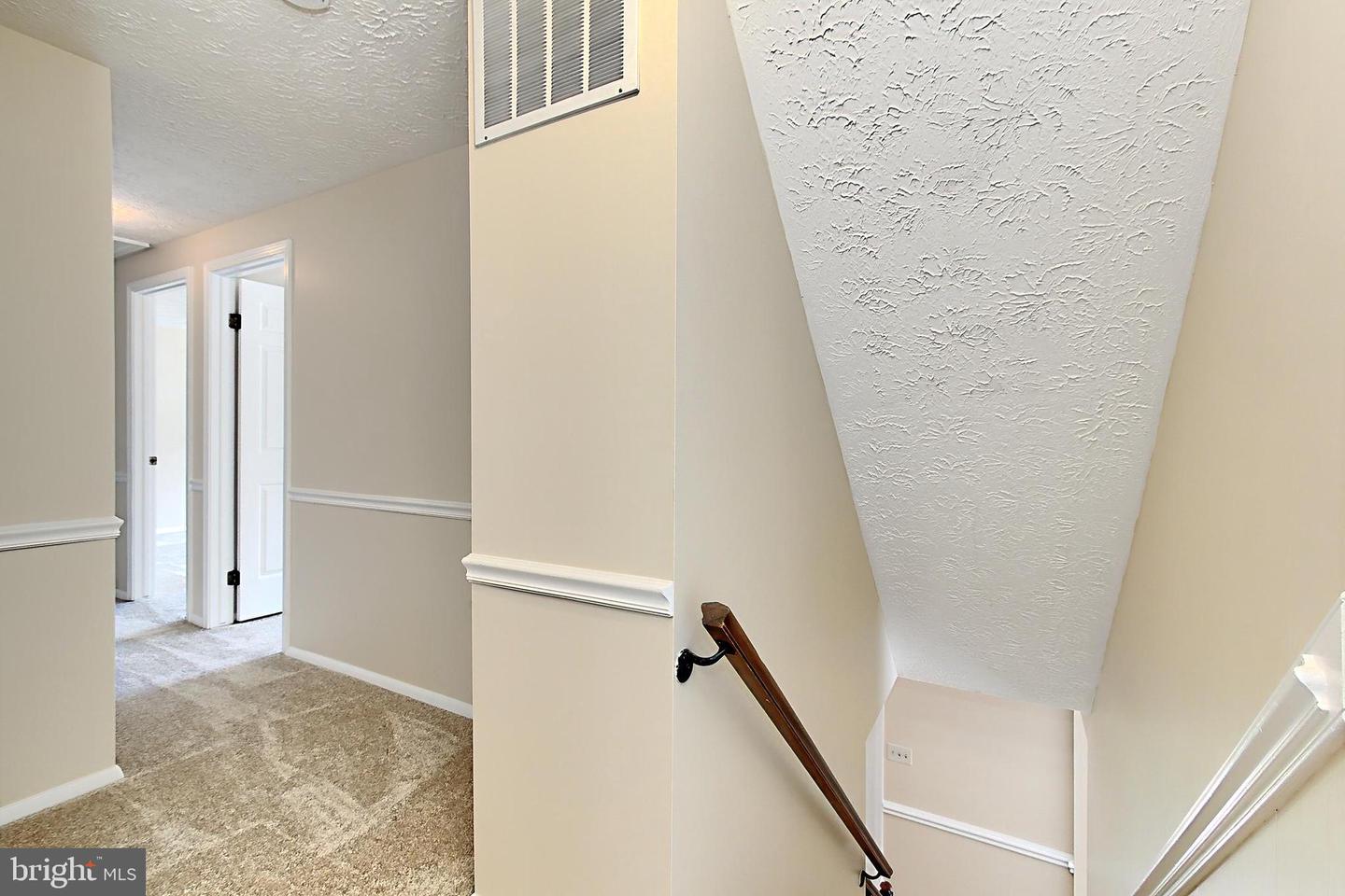 5509 YELLOW RAIL CT, FAIRFAX, Virginia 22032, 5 Bedrooms Bedrooms, ,3 BathroomsBathrooms,Residential,For sale,5509 YELLOW RAIL CT,VAFX2246474 MLS # VAFX2246474
