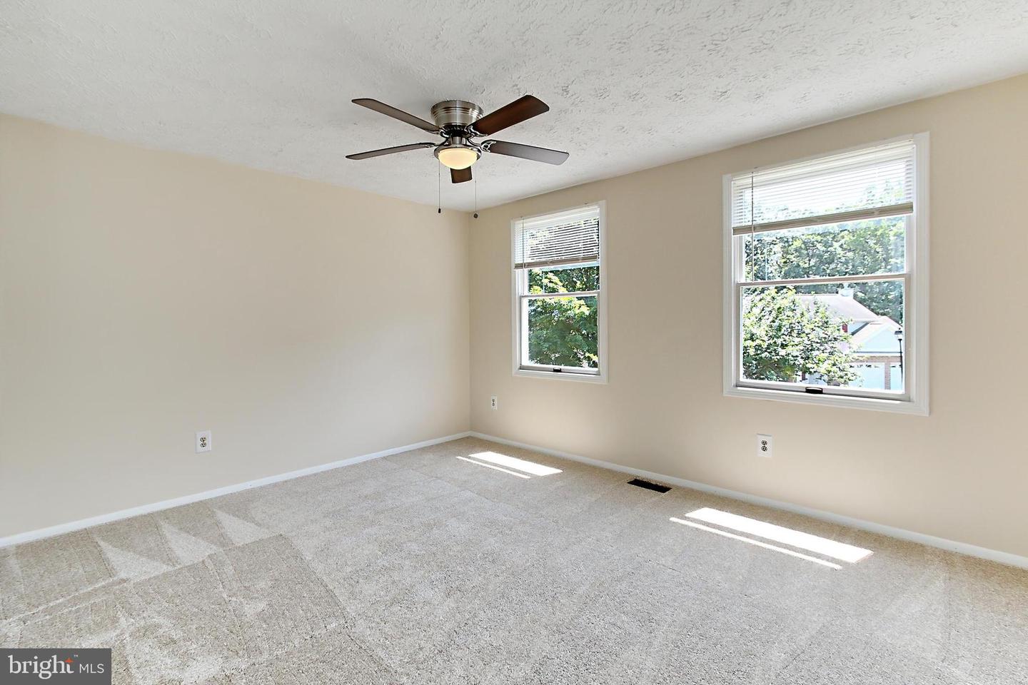 5509 YELLOW RAIL CT, FAIRFAX, Virginia 22032, 5 Bedrooms Bedrooms, ,3 BathroomsBathrooms,Residential,For sale,5509 YELLOW RAIL CT,VAFX2246474 MLS # VAFX2246474