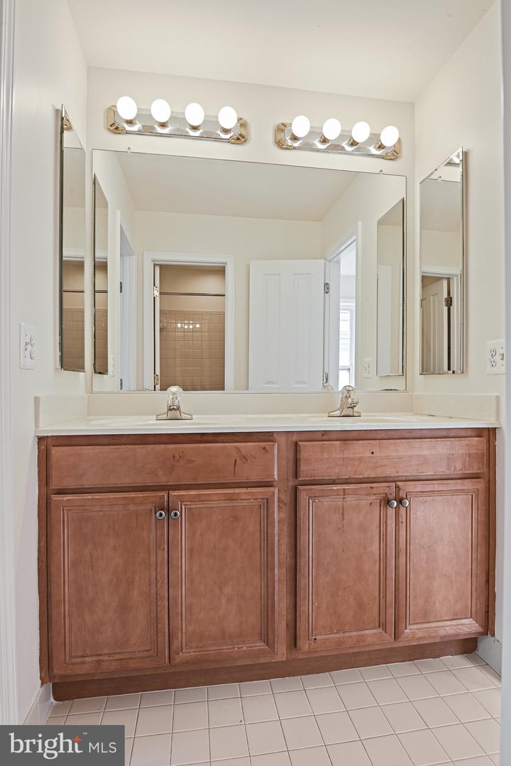 41972 URAL DR, ALDIE, Virginia 20105, 4 Bedrooms Bedrooms, ,4 BathroomsBathrooms,Residential,For sale,41972 URAL DR,VALO2099166 MLS # VALO2099166