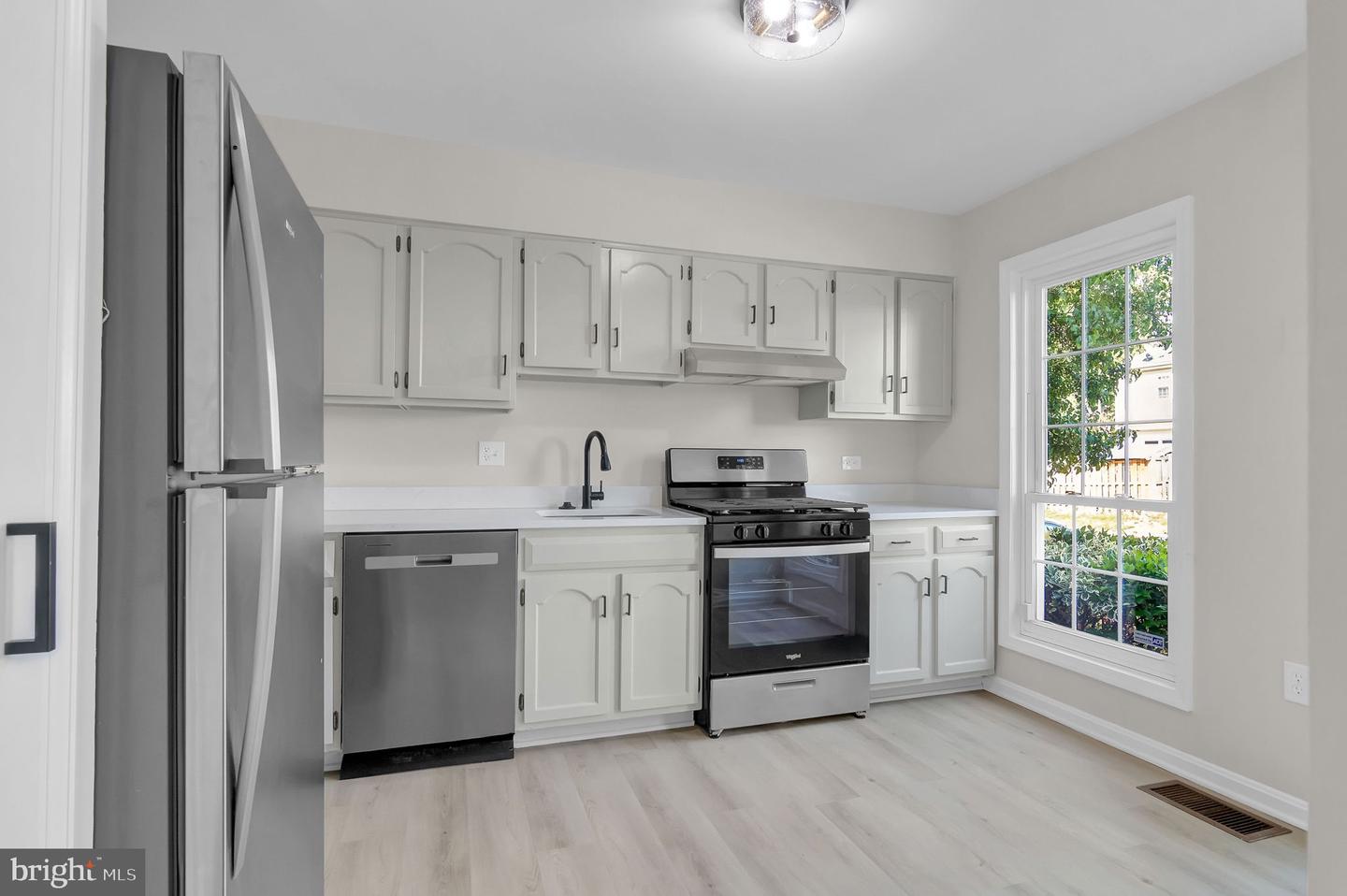 8493 BUCKEYE CT, MANASSAS, Virginia 20110, 3 Bedrooms Bedrooms, ,2 BathroomsBathrooms,Residential,For sale,8493 BUCKEYE CT,VAMN2008466 MLS # VAMN2008466