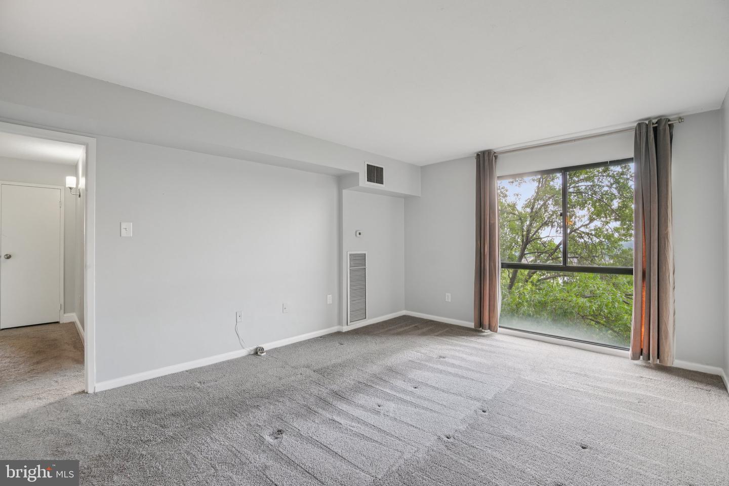 250 S REYNOLDS ST #610, ALEXANDRIA, Virginia 22304, 2 Bedrooms Bedrooms, ,2 BathroomsBathrooms,Residential,For sale,250 S REYNOLDS ST #610,VAAX2046244 MLS # VAAX2046244