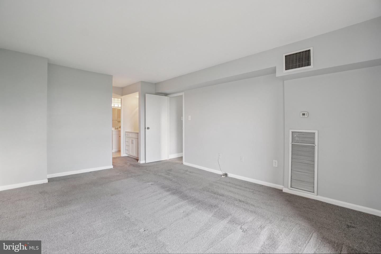 250 S REYNOLDS ST #610, ALEXANDRIA, Virginia 22304, 2 Bedrooms Bedrooms, ,2 BathroomsBathrooms,Residential,For sale,250 S REYNOLDS ST #610,VAAX2046244 MLS # VAAX2046244
