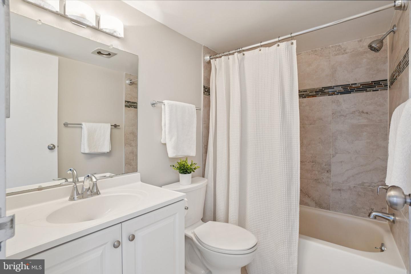 250 S REYNOLDS ST #610, ALEXANDRIA, Virginia 22304, 2 Bedrooms Bedrooms, ,2 BathroomsBathrooms,Residential,For sale,250 S REYNOLDS ST #610,VAAX2046244 MLS # VAAX2046244