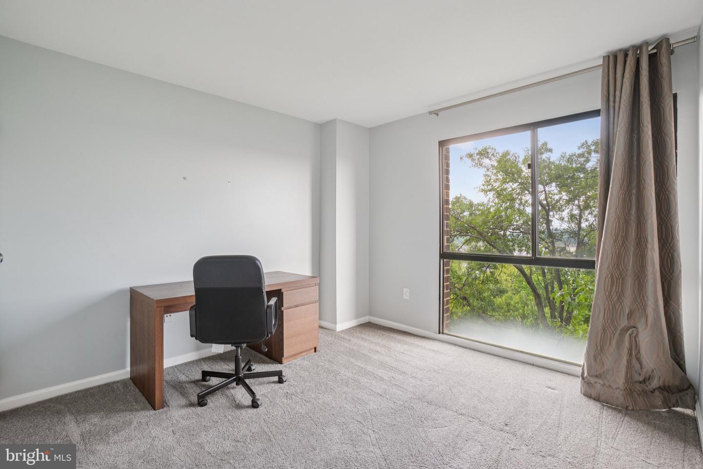250 S REYNOLDS ST #610, ALEXANDRIA, Virginia 22304, 2 Bedrooms Bedrooms, ,2 BathroomsBathrooms,Residential,For sale,250 S REYNOLDS ST #610,VAAX2046244 MLS # VAAX2046244