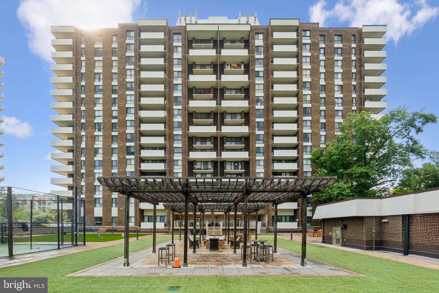 250 S REYNOLDS ST #610, ALEXANDRIA, Virginia 22304, 2 Bedrooms Bedrooms, ,2 BathroomsBathrooms,Residential,For sale,250 S REYNOLDS ST #610,VAAX2046244 MLS # VAAX2046244