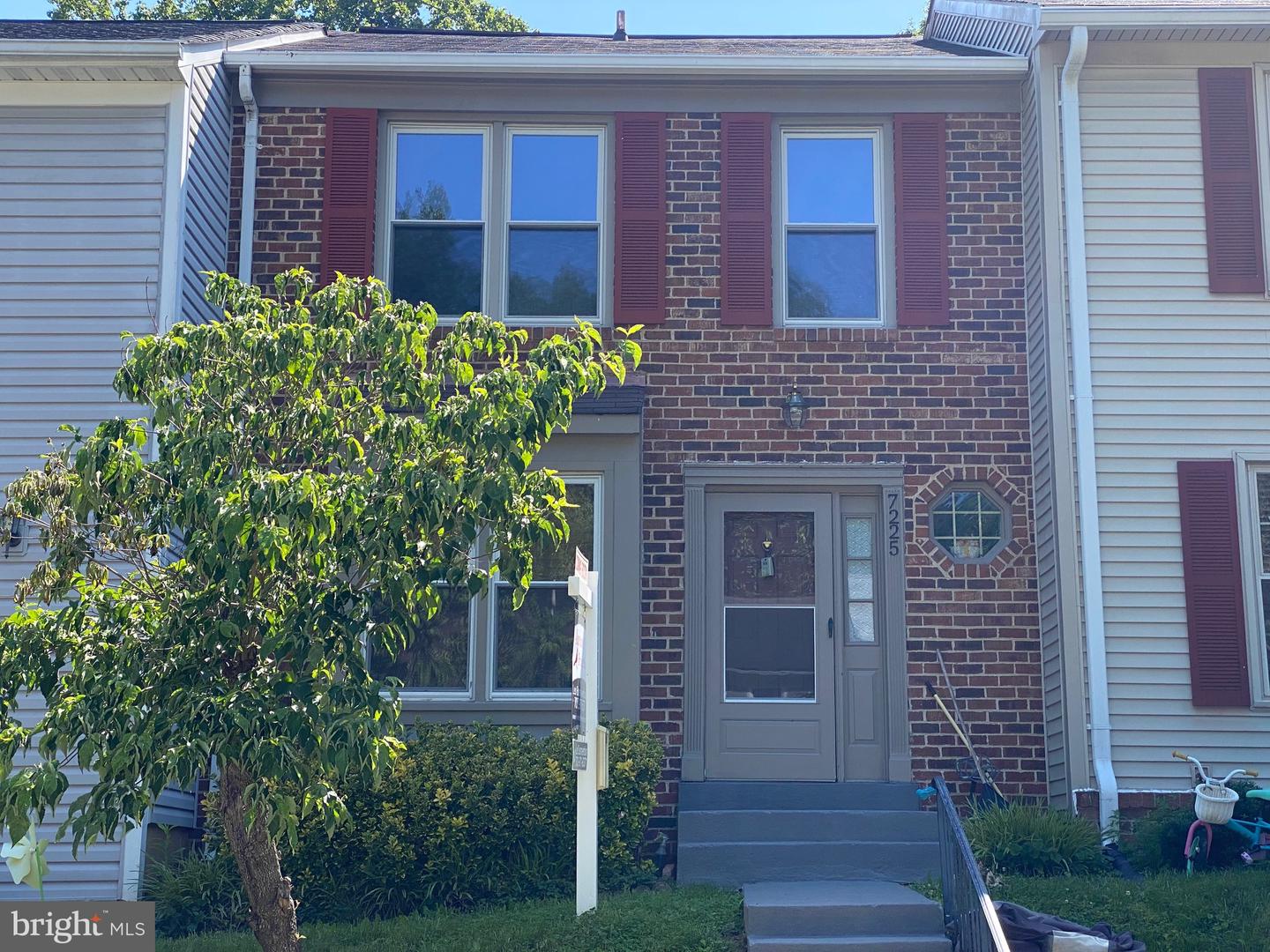 7225 KOUSA LN, SPRINGFIELD, Virginia 22152, 3 Bedrooms Bedrooms, ,2 BathroomsBathrooms,Residential,For sale,7225 KOUSA LN,VAFX2246410 MLS # VAFX2246410