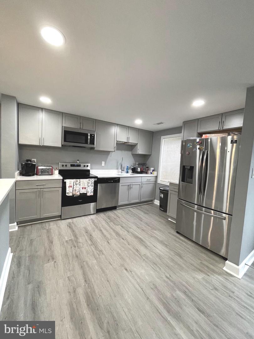 4612 CENTRAL PARK DR, WOODBRIDGE, Virginia 22193, 4 Bedrooms Bedrooms, ,2 BathroomsBathrooms,Residential,For sale,4612 CENTRAL PARK DR,VAPW2096832 MLS # VAPW2096832 4612 CENTRAL PARK DR, WOODBRIDGE, Virginia 22193, 4 Bedrooms Bedrooms, ,2 BathroomsBathrooms,Residential,For sale,4612 CENTRAL PARK DR,VAPW2096832 MLS # VAPW2096832