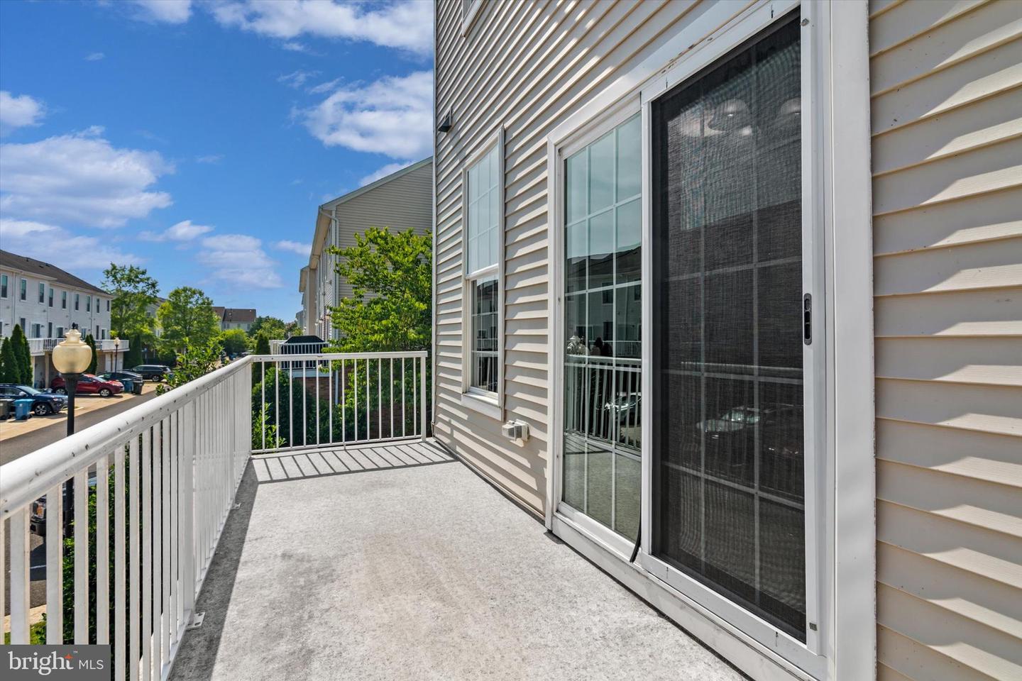 42806 LONGWORTH TER, CHANTILLY, Virginia 20152, 3 Bedrooms Bedrooms, 10 Rooms Rooms,3 BathroomsBathrooms,Residential,For sale,42806 LONGWORTH TER,VALO2099334 MLS # VALO2099334