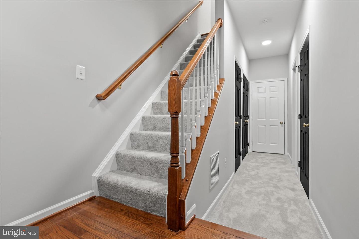 42806 LONGWORTH TER, CHANTILLY, Virginia 20152, 3 Bedrooms Bedrooms, 10 Rooms Rooms,3 BathroomsBathrooms,Residential,For sale,42806 LONGWORTH TER,VALO2099334 MLS # VALO2099334