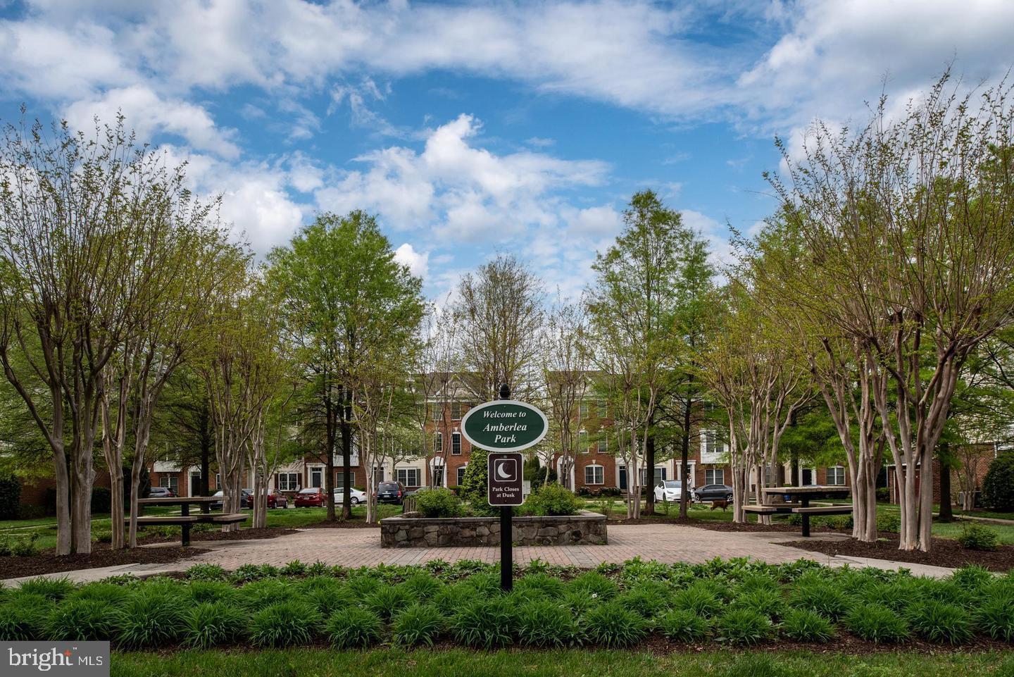 42806 LONGWORTH TER, CHANTILLY, Virginia 20152, 3 Bedrooms Bedrooms, 10 Rooms Rooms,3 BathroomsBathrooms,Residential,For sale,42806 LONGWORTH TER,VALO2099334 MLS # VALO2099334
