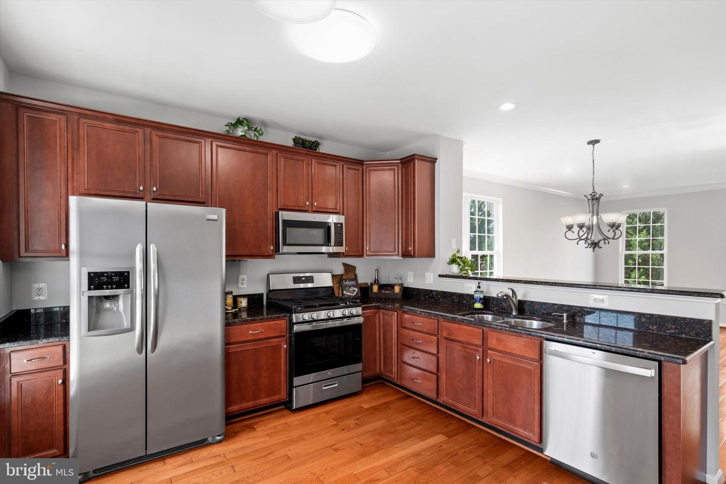 42806 LONGWORTH TER, CHANTILLY, Virginia 20152, 3 Bedrooms Bedrooms, 10 Rooms Rooms,3 BathroomsBathrooms,Residential,For sale,42806 LONGWORTH TER,VALO2099334 MLS # VALO2099334