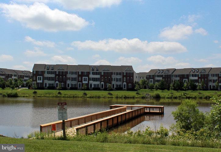42806 LONGWORTH TER, CHANTILLY, Virginia 20152, 3 Bedrooms Bedrooms, 10 Rooms Rooms,3 BathroomsBathrooms,Residential,For sale,42806 LONGWORTH TER,VALO2099334 MLS # VALO2099334