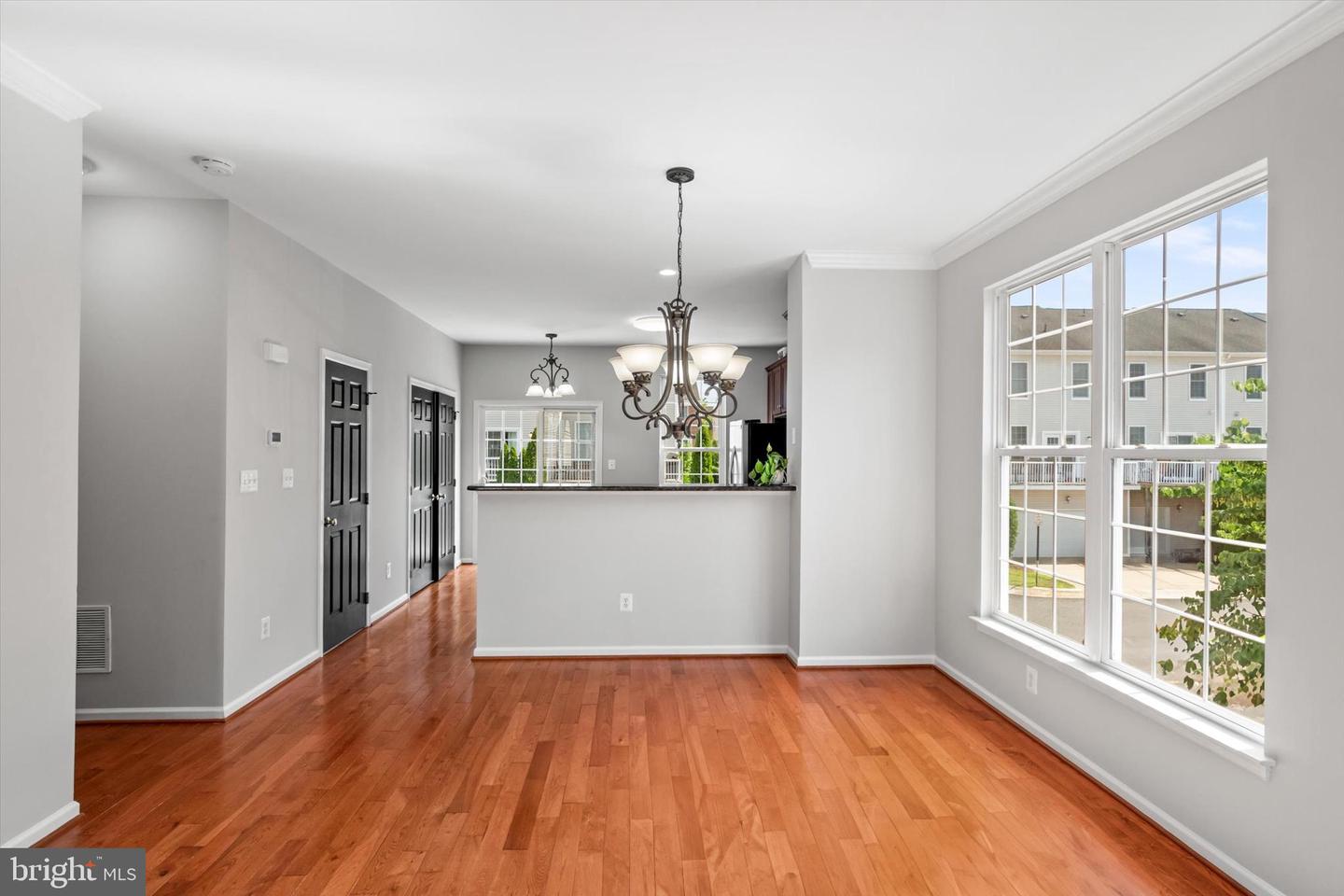 42806 LONGWORTH TER, CHANTILLY, Virginia 20152, 3 Bedrooms Bedrooms, 10 Rooms Rooms,3 BathroomsBathrooms,Residential,For sale,42806 LONGWORTH TER,VALO2099334 MLS # VALO2099334