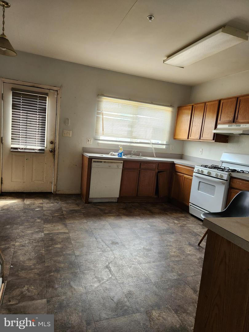 1723 STANTON TER SE, WASHINGTON, District Of Columbia 20020, 2 Bedrooms Bedrooms, ,1 BathroomBathrooms,Residential,For sale,1723 STANTON TER SE,DCDC2205248 MLS # DCDC2205248