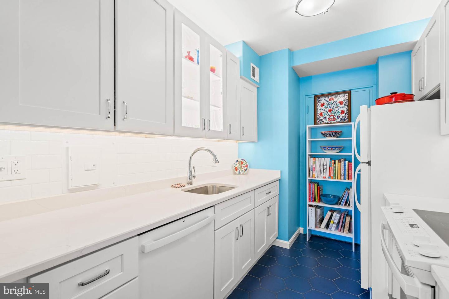 4740 CONNECTICUT AVE NW #204, WASHINGTON, District Of Columbia 20008, 1 Bedroom Bedrooms, ,1 BathroomBathrooms,Residential,For sale,4740 CONNECTICUT AVE NW #204,DCDC2205440 MLS # DCDC2205440