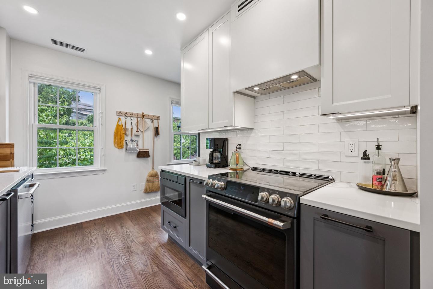 1610 BELMONT ST NW #B, WASHINGTON, District Of Columbia 20009, 3 Bedrooms Bedrooms, ,2 BathroomsBathrooms,Residential,For sale,1610 BELMONT ST NW #B,DCDC2205448 MLS # DCDC2205448