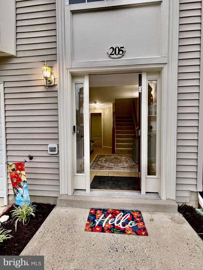 205 LANGLEY CT, STAFFORD, Virginia 22554, 3 Bedrooms Bedrooms, ,2 BathroomsBathrooms,Residential,For sale,205 LANGLEY CT,VAST2039736 MLS # VAST2039736