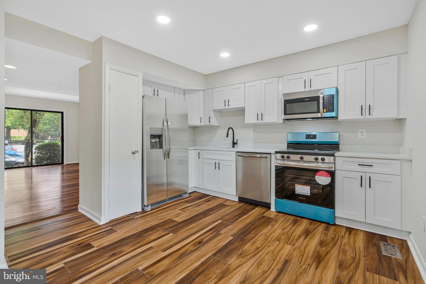 308 SANDERSON DR, STERLING, Virginia 20164, 3 Bedrooms Bedrooms, ,2 BathroomsBathrooms,Residential,For sale,308 SANDERSON DR,VALO2099212 MLS # VALO2099212