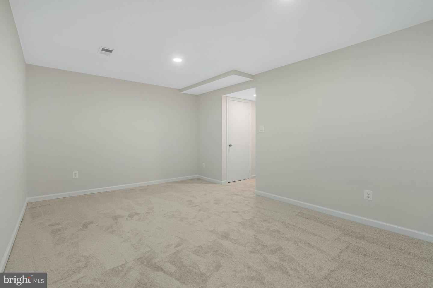 308 SANDERSON DR, STERLING, Virginia 20164, 3 Bedrooms Bedrooms, ,2 BathroomsBathrooms,Residential,For sale,308 SANDERSON DR,VALO2099212 MLS # VALO2099212