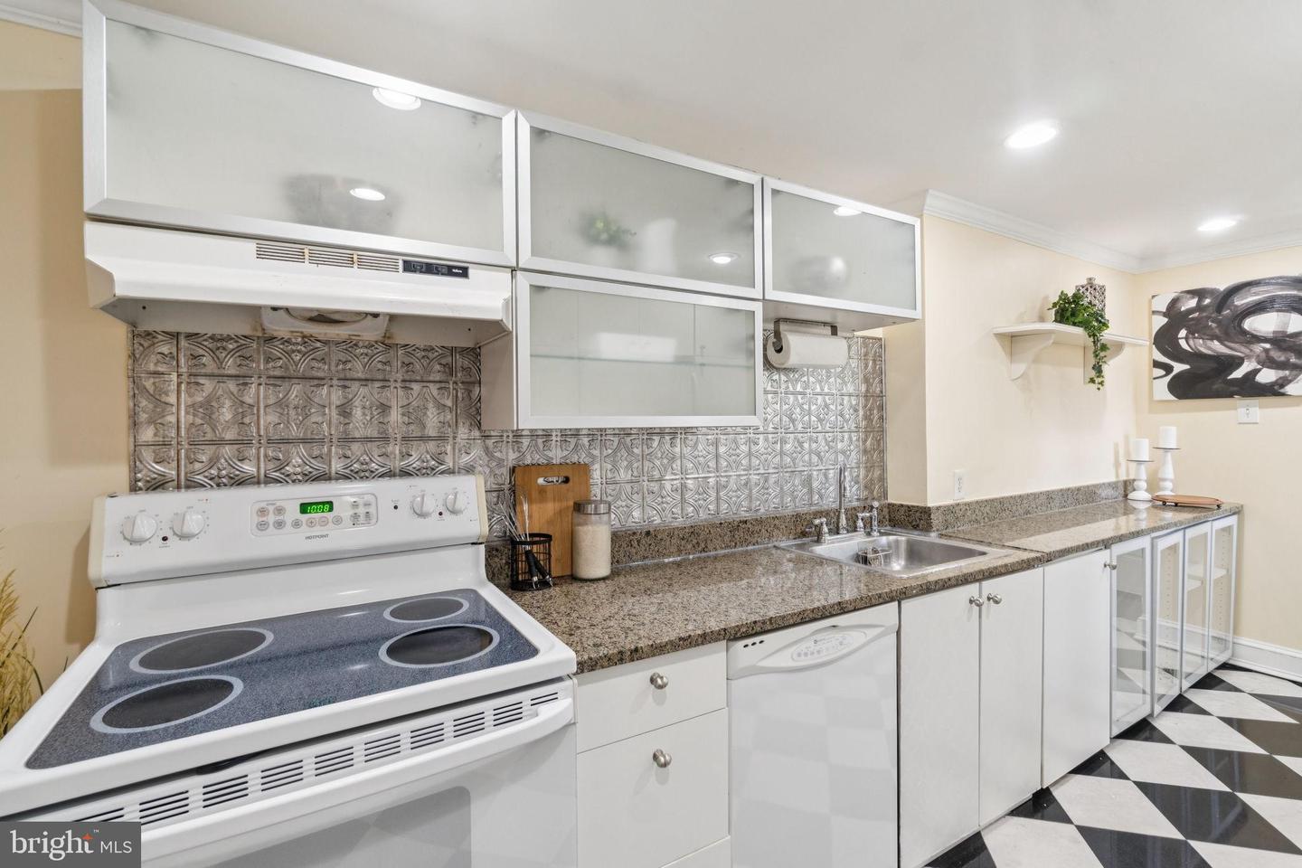1317 POTOMAC AVE SE, WASHINGTON, District Of Columbia 20003, 2 Bedrooms Bedrooms, ,1 BathroomBathrooms,Residential,For sale,1317 POTOMAC AVE SE,DCDC2205478 MLS # DCDC2205478