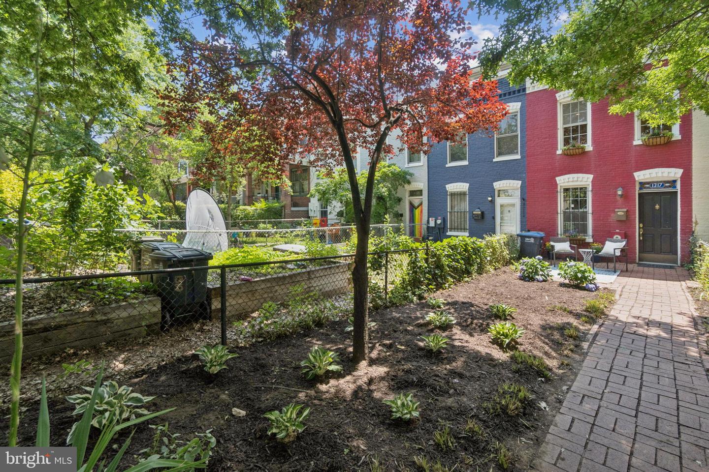 1317 POTOMAC AVE SE, WASHINGTON, District Of Columbia 20003, 2 Bedrooms Bedrooms, ,1 BathroomBathrooms,Residential,For sale,1317 POTOMAC AVE SE,DCDC2205478 MLS # DCDC2205478