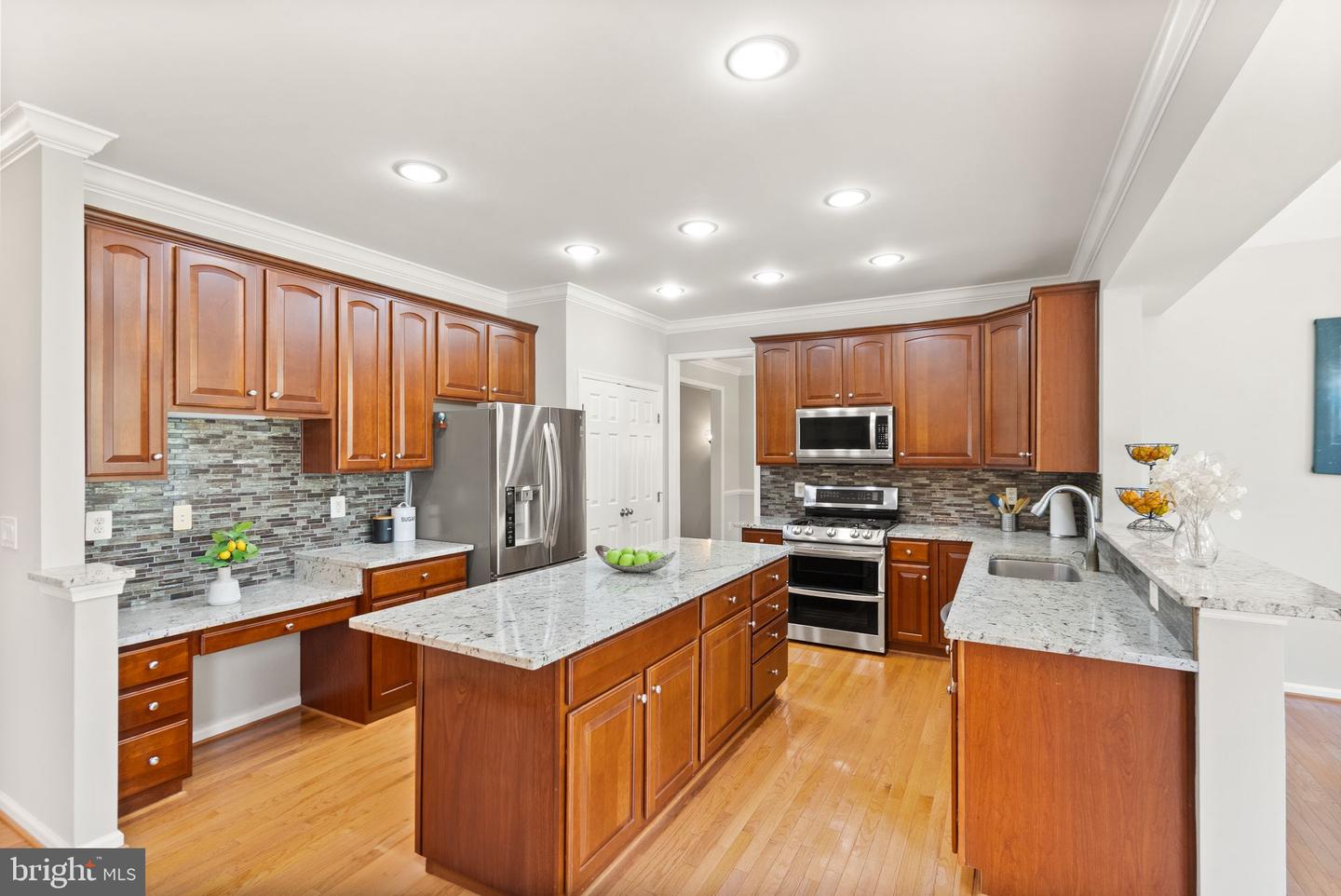 6901 BITTERROOT CT, GAINESVILLE, Virginia 20155, 4 Bedrooms Bedrooms, ,3 BathroomsBathrooms,Residential,For sale,6901 BITTERROOT CT,VAPW2096936 MLS # VAPW2096936