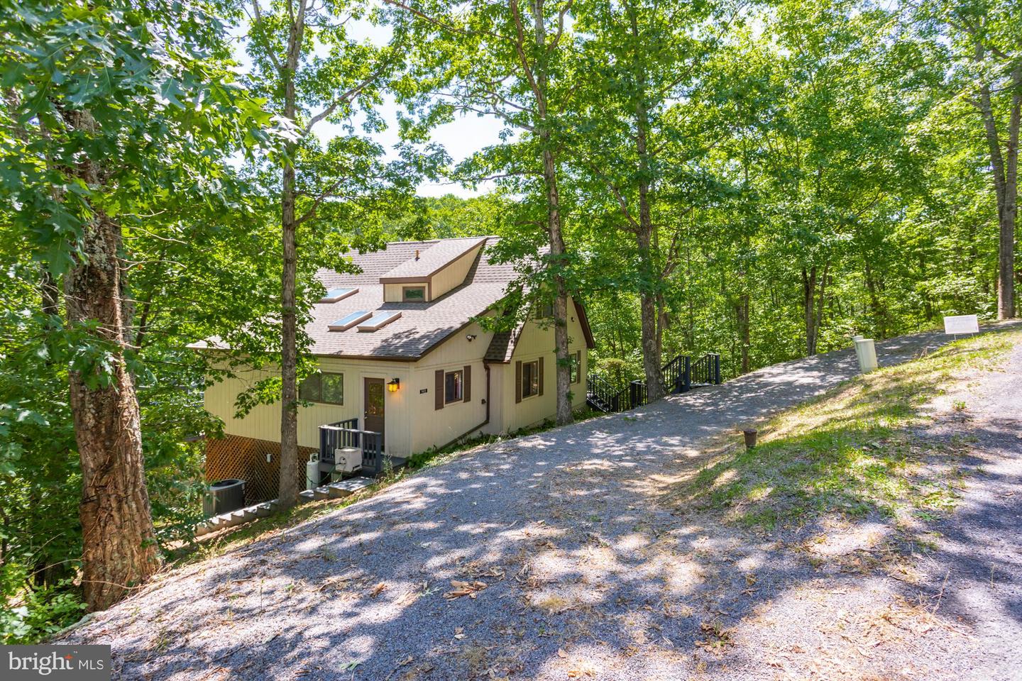 148 EARLY DR, BASYE, Virginia 22810, 3 Bedrooms Bedrooms, ,2 BathroomsBathrooms,Residential,For sale,148 EARLY DR,VASH2011696 MLS # VASH2011696