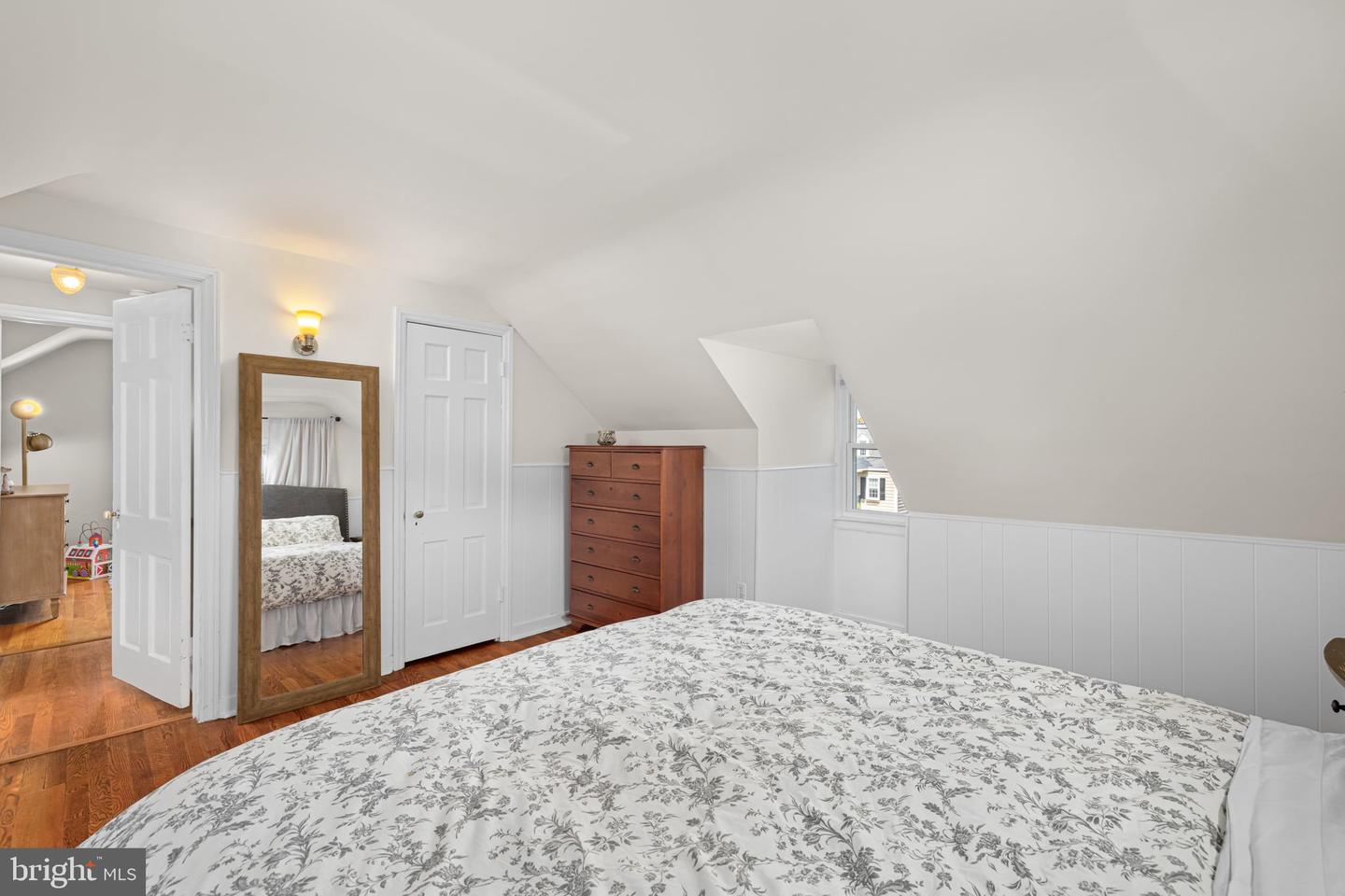 2800 W GEORGE MASON RD, FALLS CHURCH, Virginia 22042, 3 Bedrooms Bedrooms, ,2 BathroomsBathrooms,Residential,For sale,2800 W GEORGE MASON RD,VAFX2247224 MLS # VAFX2247224