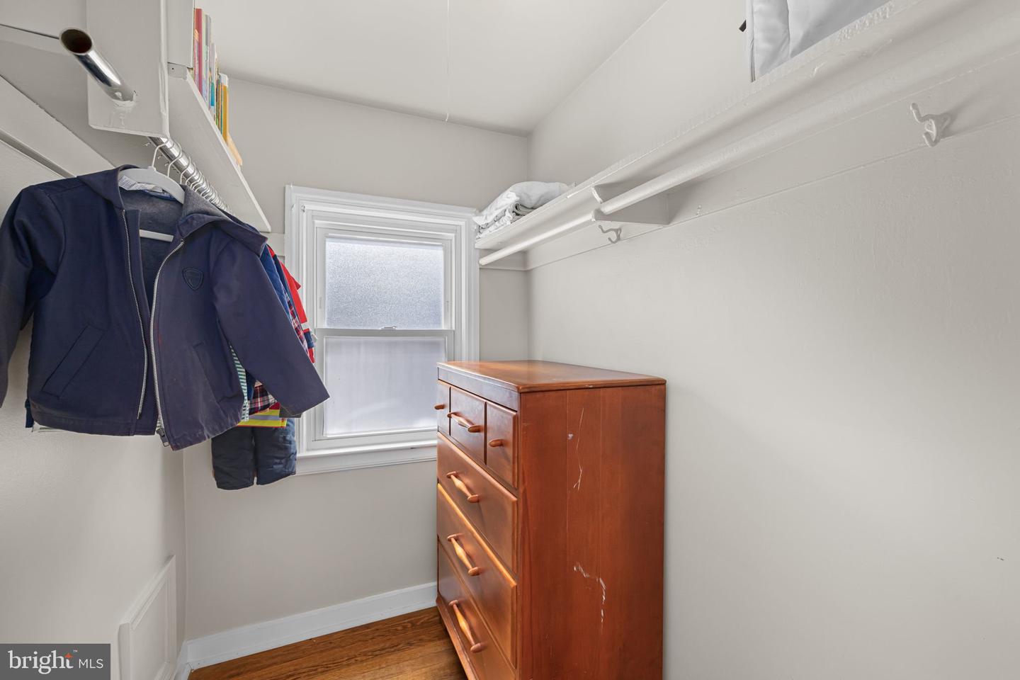 2800 W GEORGE MASON RD, FALLS CHURCH, Virginia 22042, 3 Bedrooms Bedrooms, ,2 BathroomsBathrooms,Residential,For sale,2800 W GEORGE MASON RD,VAFX2247224 MLS # VAFX2247224