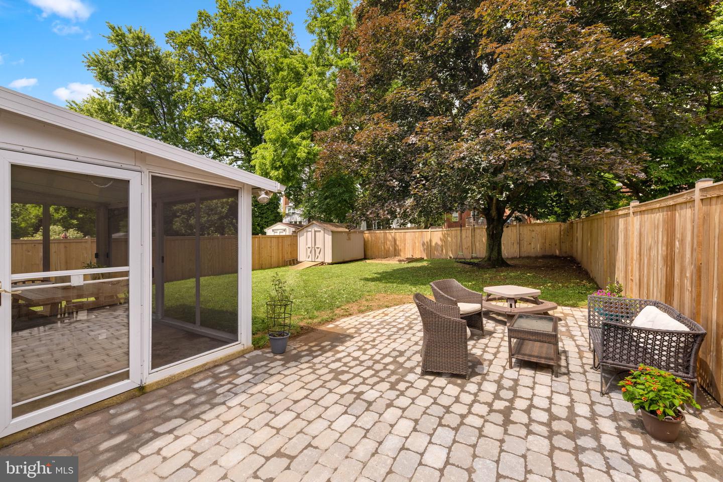 2800 W GEORGE MASON RD, FALLS CHURCH, Virginia 22042, 3 Bedrooms Bedrooms, ,2 BathroomsBathrooms,Residential,For sale,2800 W GEORGE MASON RD,VAFX2247224 MLS # VAFX2247224